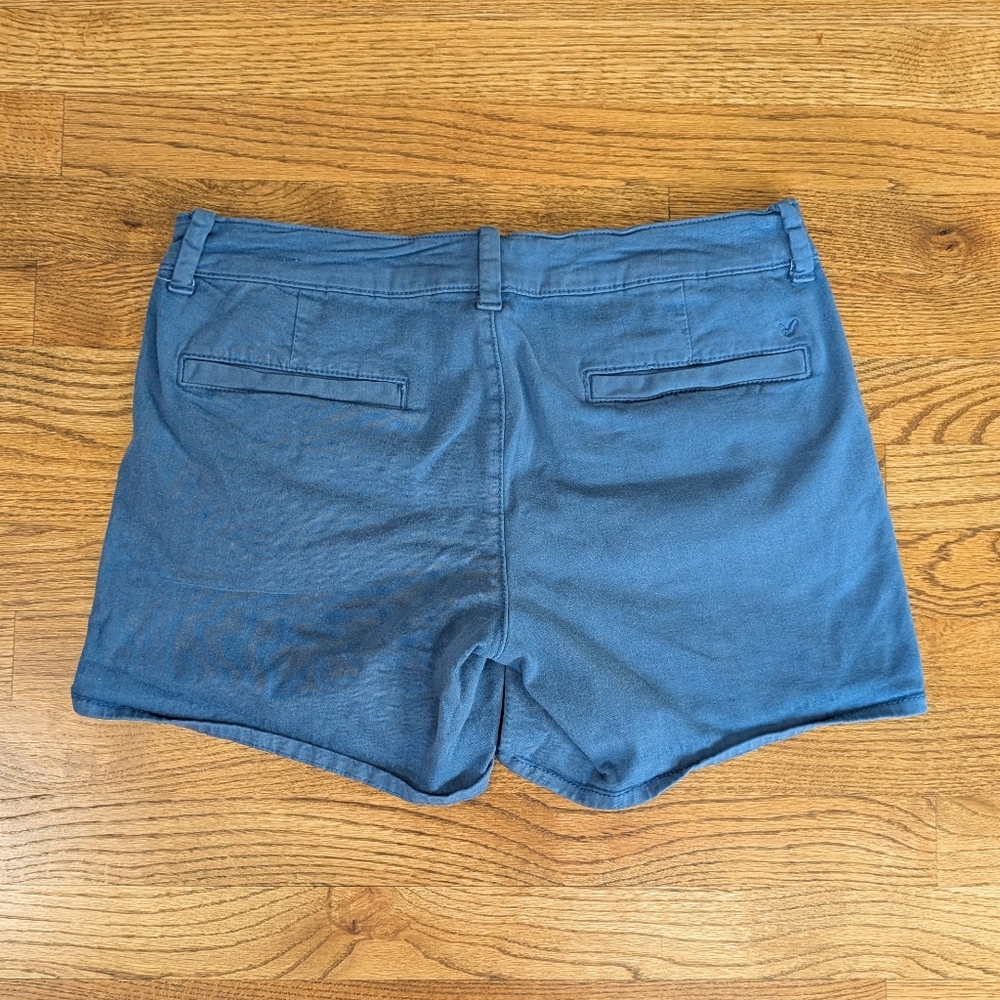American Eagle AEO Twill Shorts Womens Size 12 Blue Midi Super Stretch Chino - Picture 9 of 9